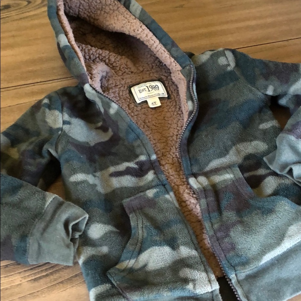 Sweater fleece zip up 4t from the children’s place